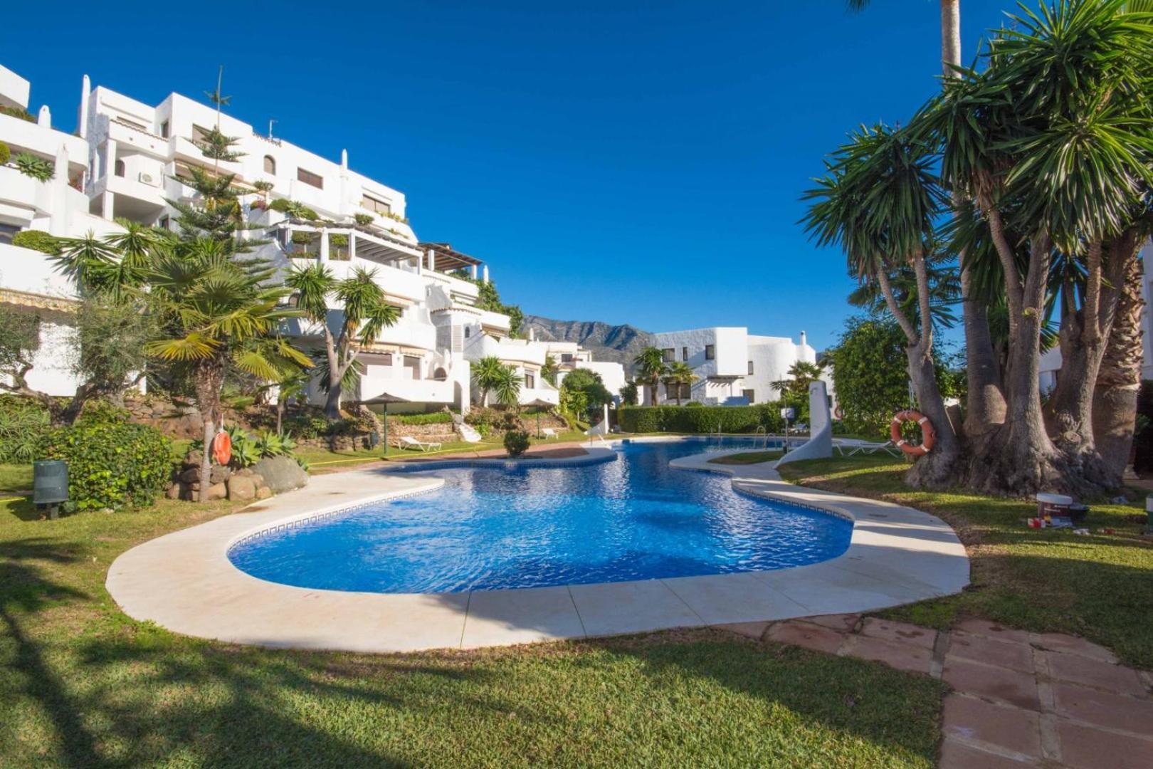 Apartment 5b Townhouse In Puente Hills Marbella
